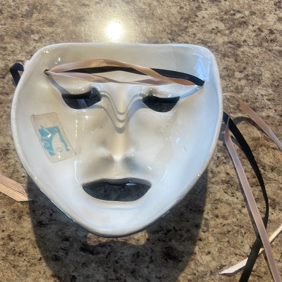 1980’s VINTAGE MASKS BY CLAY ART, ABOUT FACE MASKS, SAN FRANCISCO - Picture 6 of 7